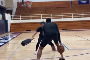 “为什么国内的单挑打不出这种赏心悦目的感觉？” ...